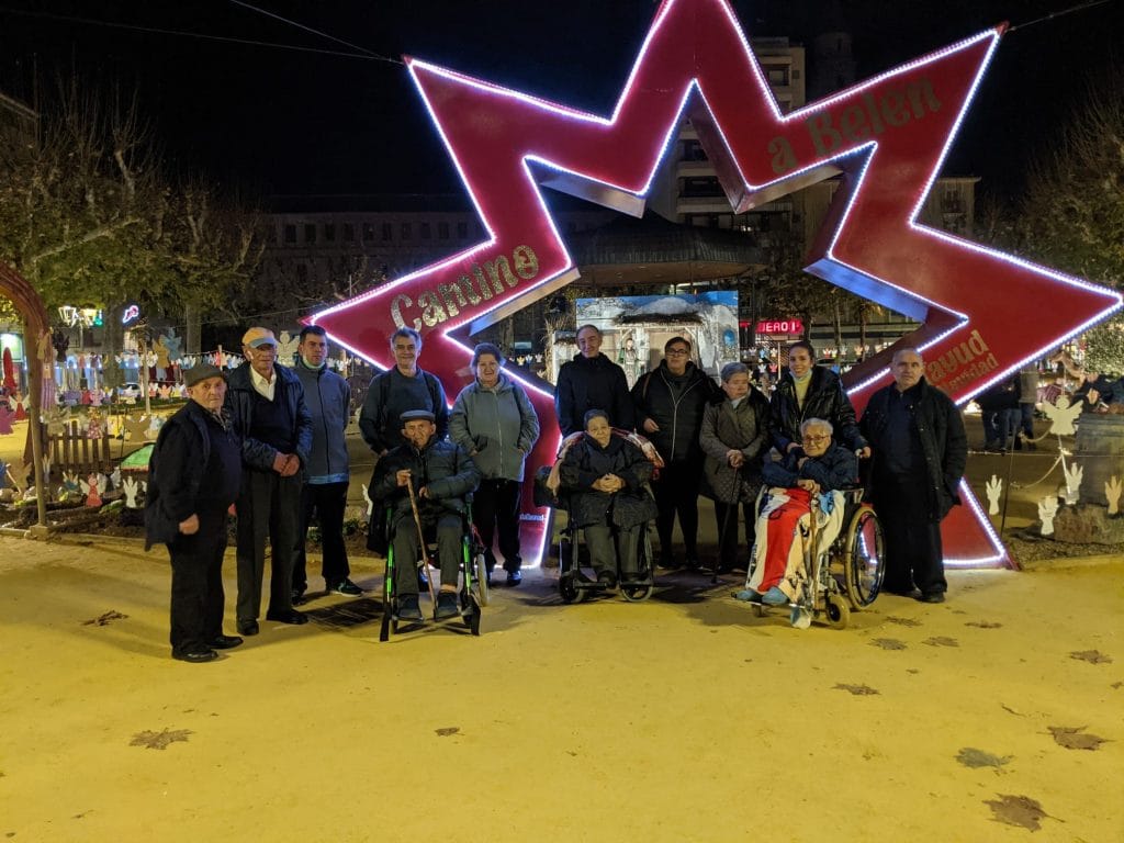 Visitando el Belén gigante en Calatayud con nuestros mayores